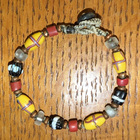 Handmade Beaded Bracelet Earth Tones Beautifully Made - Picture 5 of 6